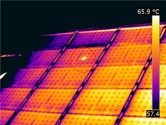 Termografia fotovoltaico Hotspot su pannello solare